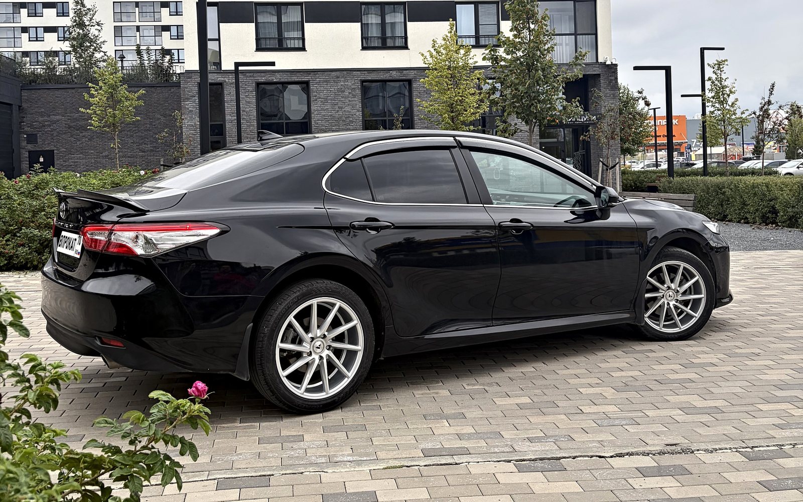 Toyota Camry 2021 в аренду в Томске, фото 6 из 8